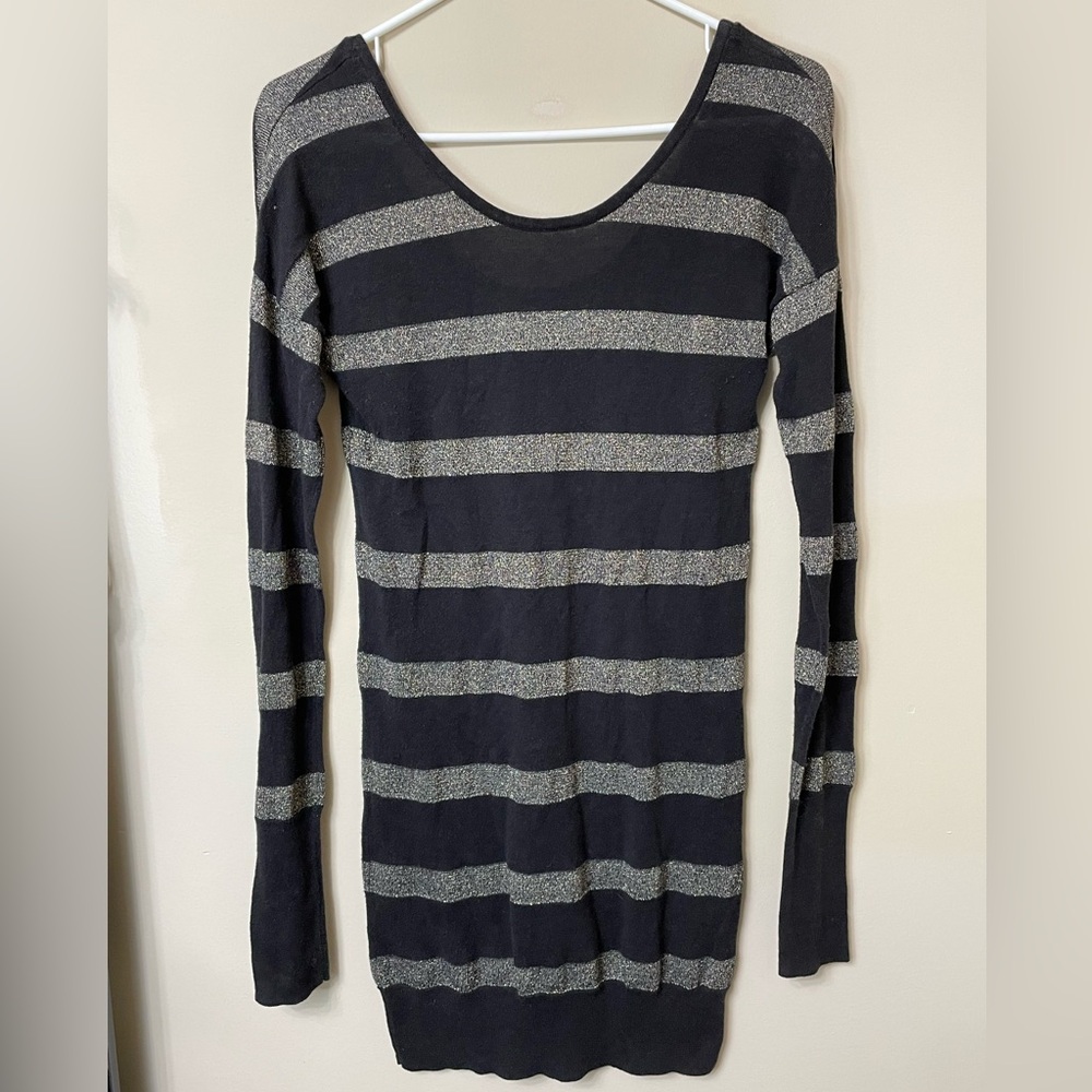 Stripped long sleeve sparkly